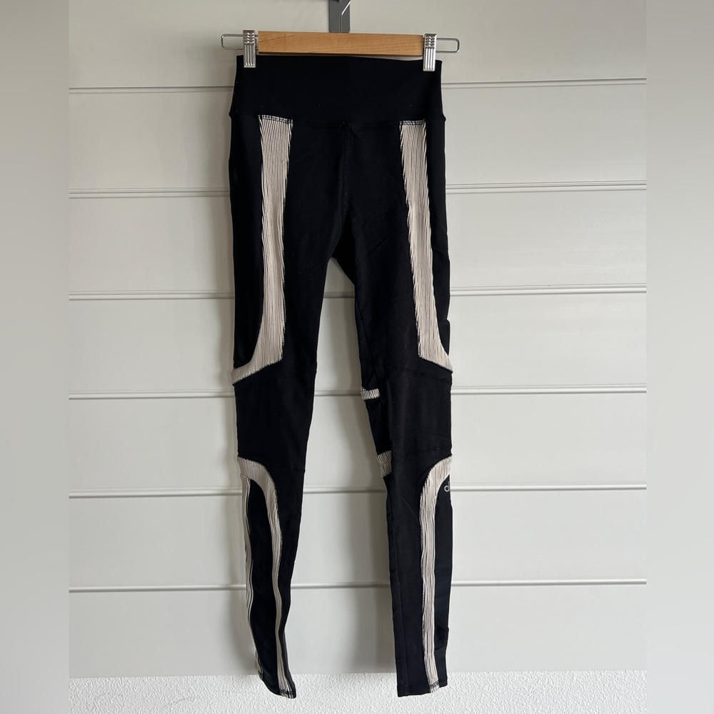 Alo Leggings XS Black With Sheer Like-New
